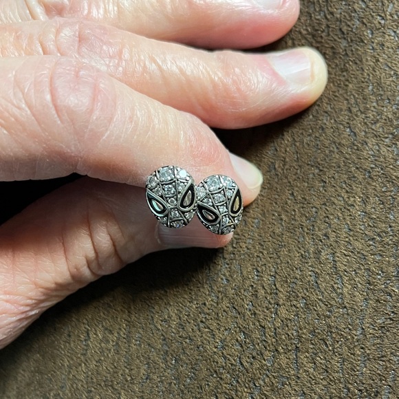 Spiderman Silver Stud Earrings - Picture 10 of 11